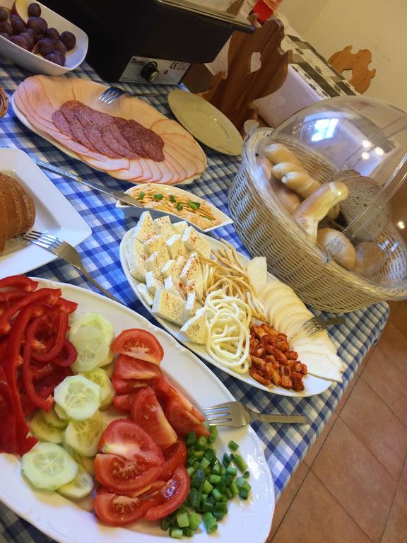 Pension Villa Kunerad Vysoke Tatry Ngoại thất bức ảnh