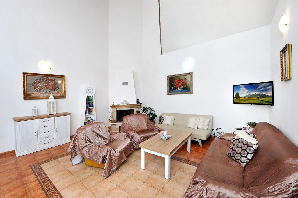 Pension Villa Kunerad Vysoke Tatry Ngoại thất bức ảnh