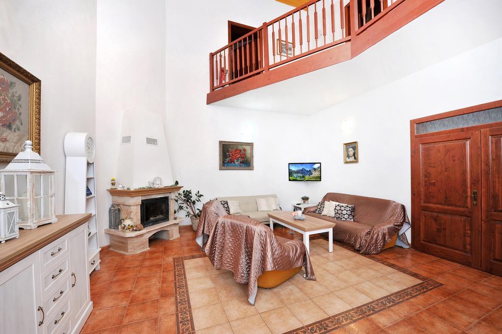 Pension Villa Kunerad Vysoke Tatry Ngoại thất bức ảnh